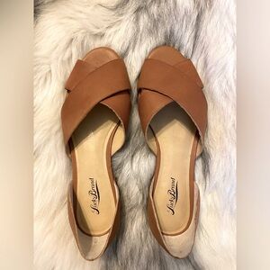 Lucky Brand Women's Brown Cross-Strap Sandals